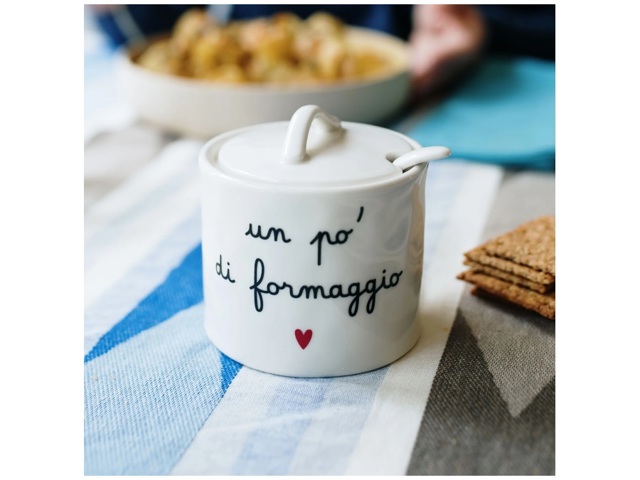 Formaggiera un pò di formaggio ø8 cm