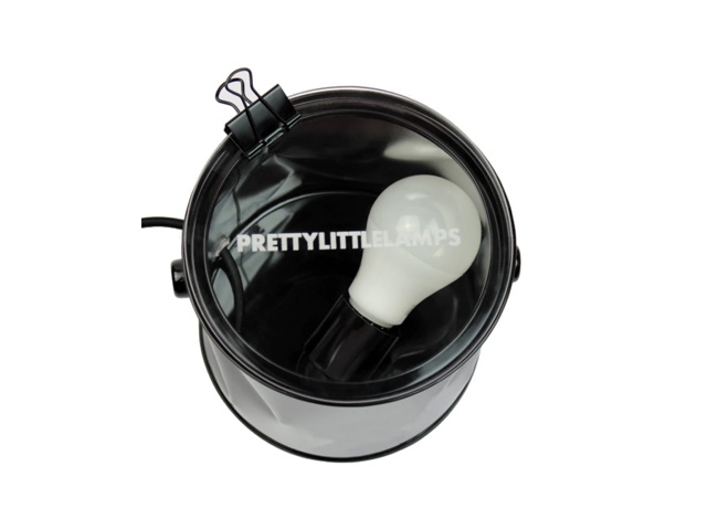 Pretty little lamp chanel, ammaccata, nera